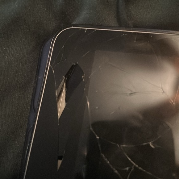 Apple iPad - Picture 3 of 4